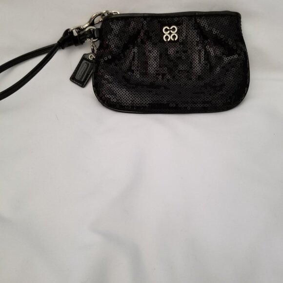 Authentic Limited Edition Coach Black Sequins Wristlet - Picture 2 of 4